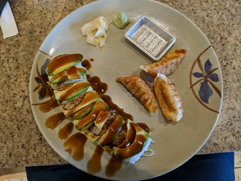 Kiku Japanese Grill | restaurant | 888 New Los Angeles Ave, Moorpark, CA 93021, USA | 8055232655 OR +1 805-523-2655