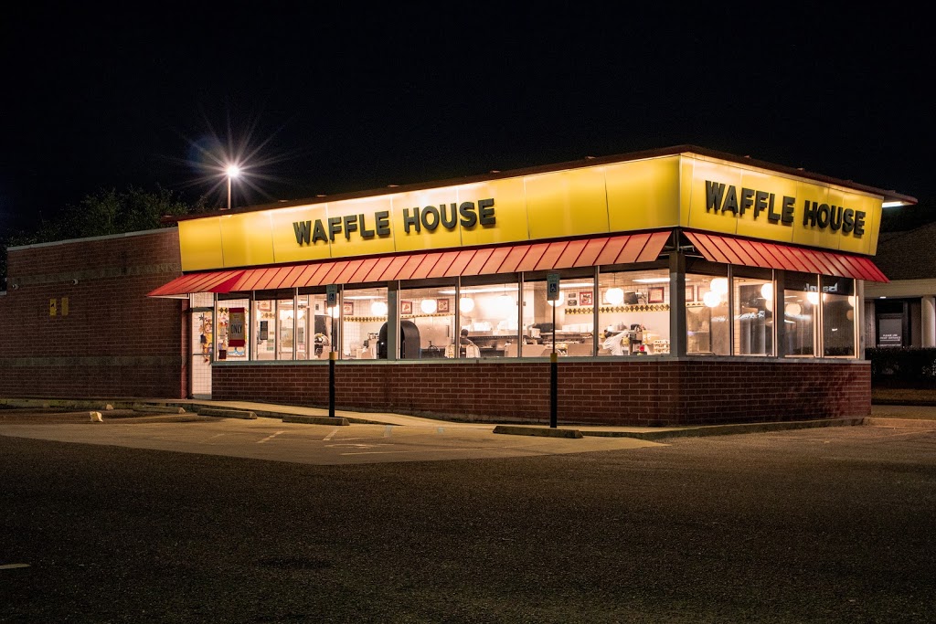 Waffle House | meal takeaway | 3262 Dauphin St Ste B, Mobile, AL 36606, USA | 2514738427 OR +1 251-473-8427