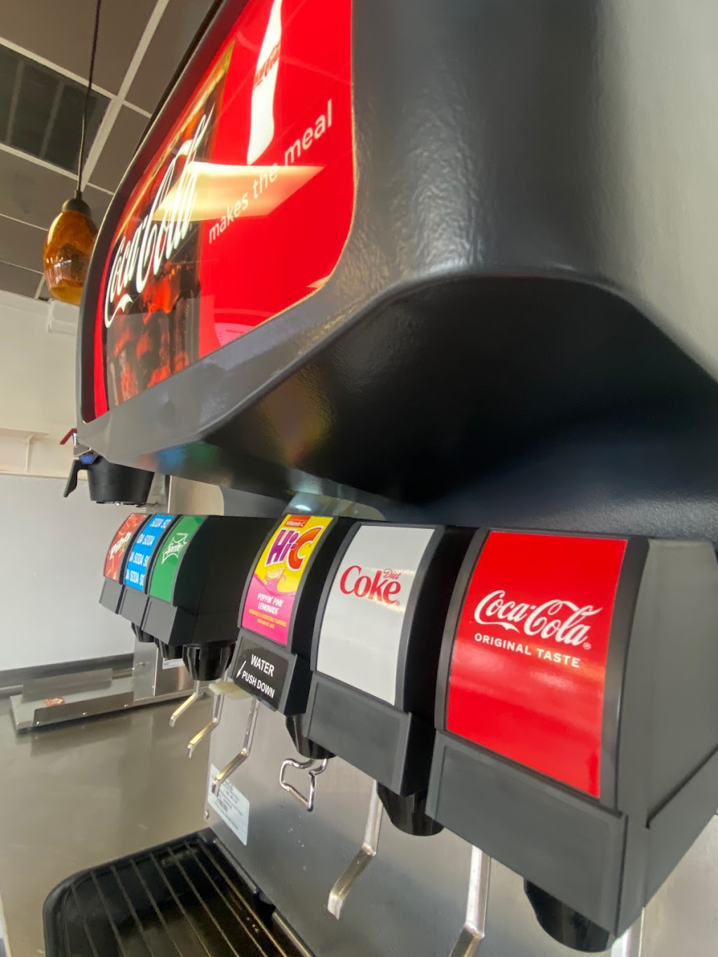 SupperMan Chicken | restaurant | 2600 W Gate City Blvd, Greensboro, NC 27403, USA | 3365008999 OR +1 336-500-8999