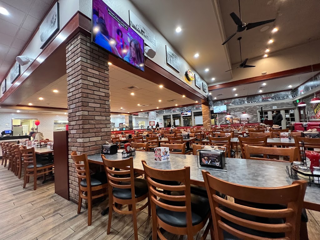 Shakeys Pizza Parlor | meal takeaway | 355 N Escondido Blvd, Escondido, CA 92025, USA | 7607967748 OR +1 760-796-7748