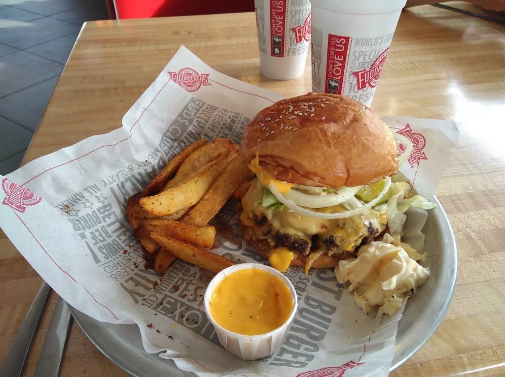 Fuddruckers | restaurant | 1515 E Main St, Duncan, SC 29334, USA | 8642493656 OR +1 864-249-3656
