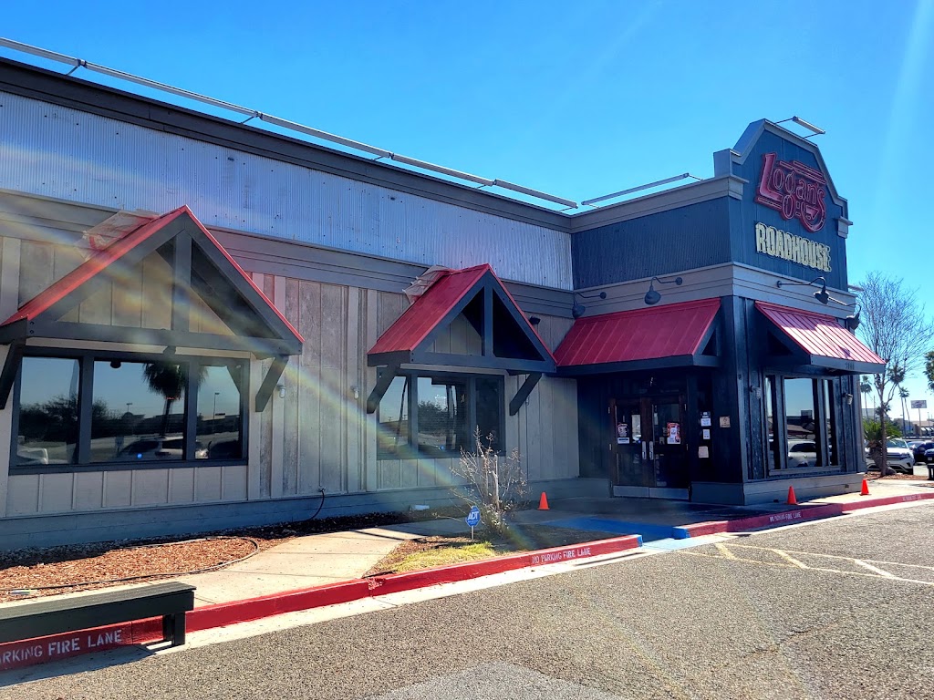 Logans Roadhouse | restaurant | 5300 San Dario Ave, Laredo, TX 78041, USA | 9567288513 OR +1 956-728-8513
