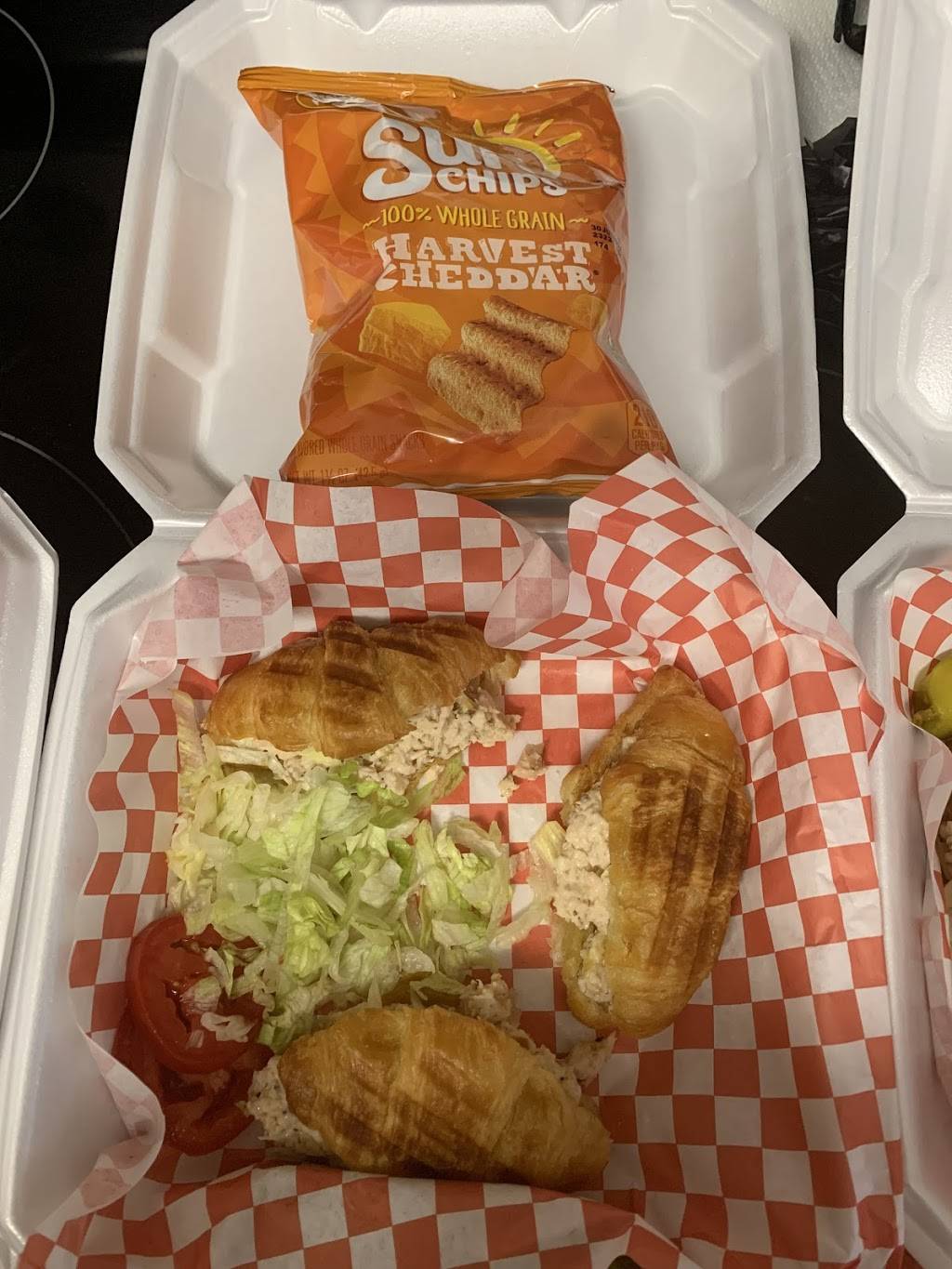 Alex Farms Hickory Smoked Chicken Salad | restaurant | 4780 Riverdale Rd Ste 16, Memphis, TN 38141, USA | 9015660297 OR +1 901-566-0297