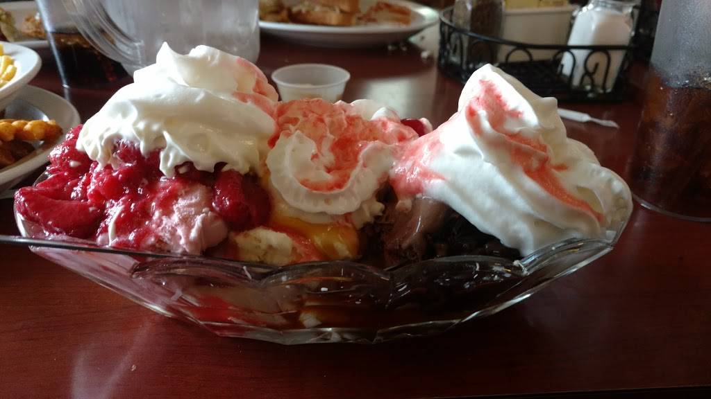 The Soda Shoppe | restaurant | 901 Central St, Franklin, NH 03235, USA | 6039340100 OR +1 603-934-0100