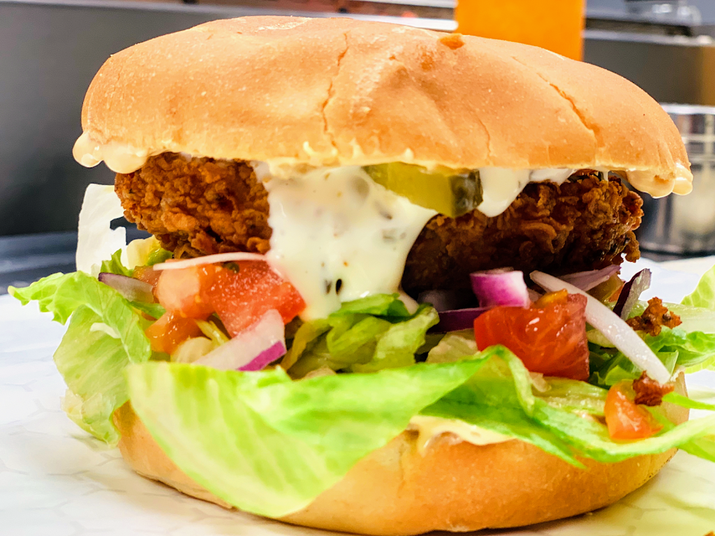 Pita On The Run (Zabiha Halal) | restaurant | 7000 McLeod Rd Unit-3, Niagara Falls, ON L2G 7K3, Canada | 9053561111 OR +1 905-356-1111