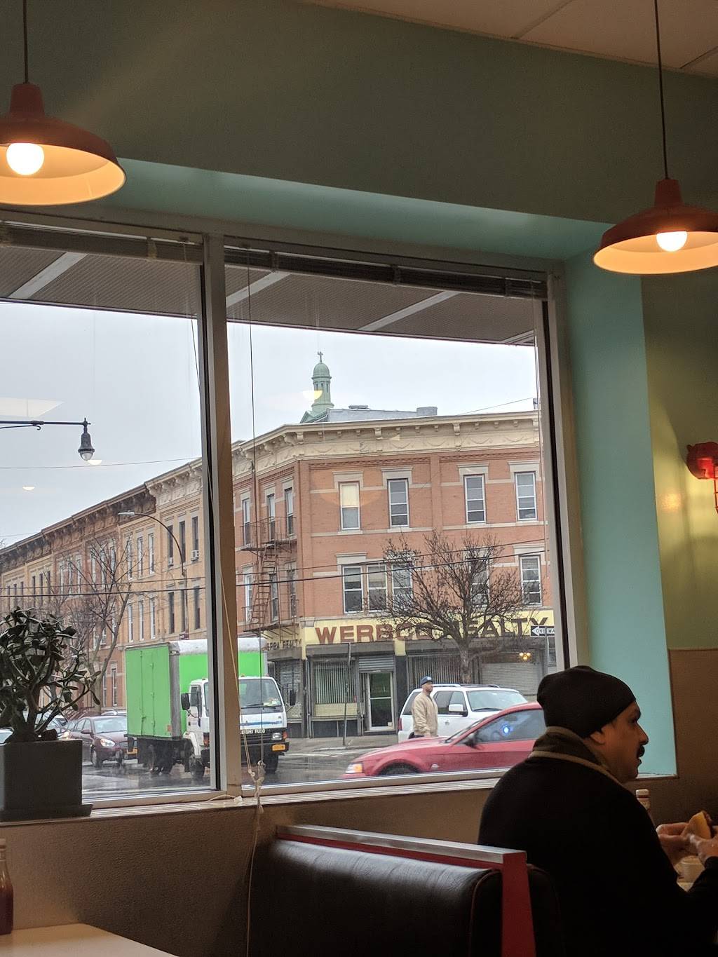 Tastys | cafe | 58-02 Myrtle Ave, Ridgewood, NY 11385, USA | 7184560954 OR +1 718-456-0954