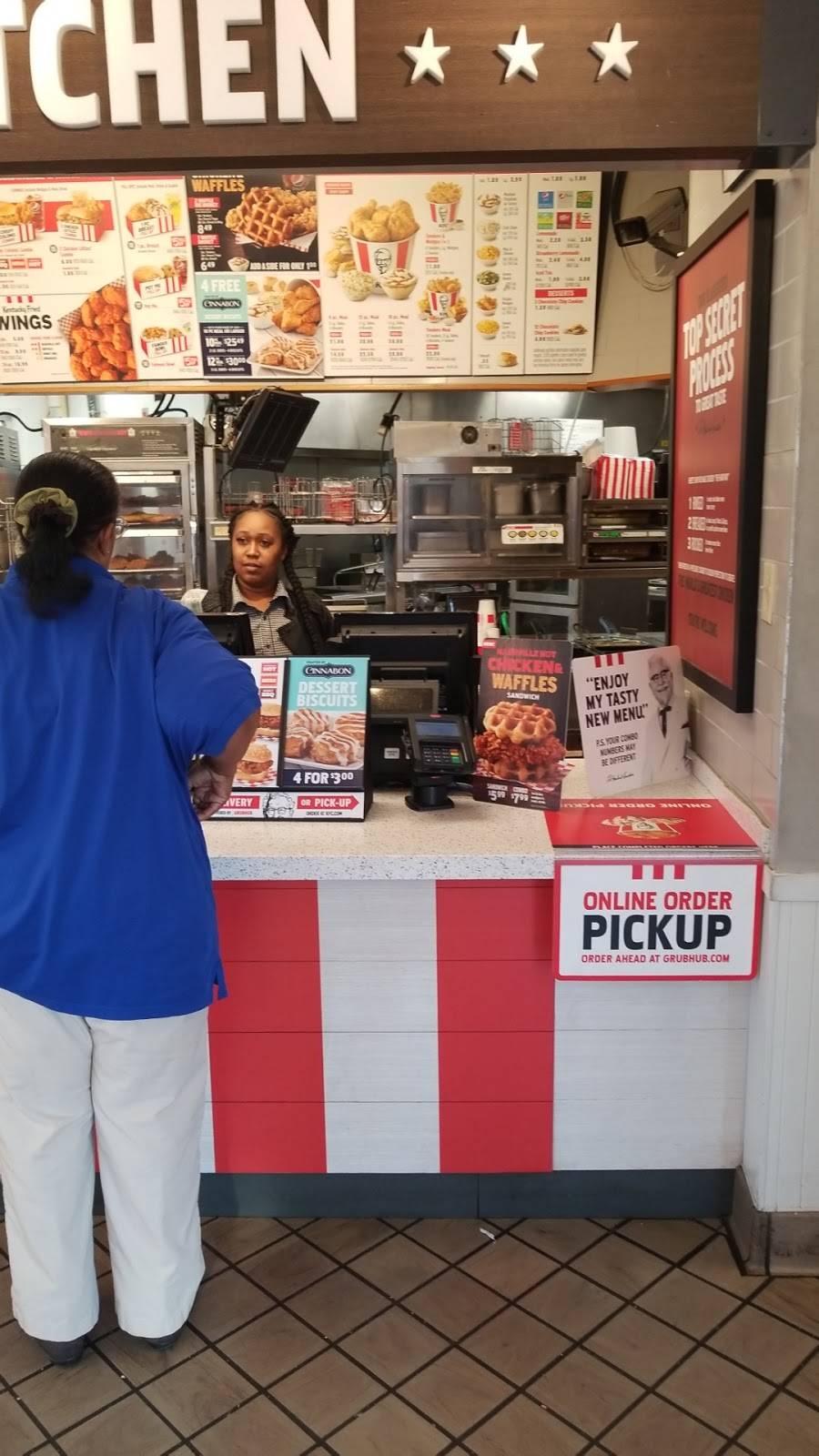 KFC | restaurant | 2452 Jackson Ave, Memphis, TN 38108, USA | 9013271401 OR +1 901-327-1401