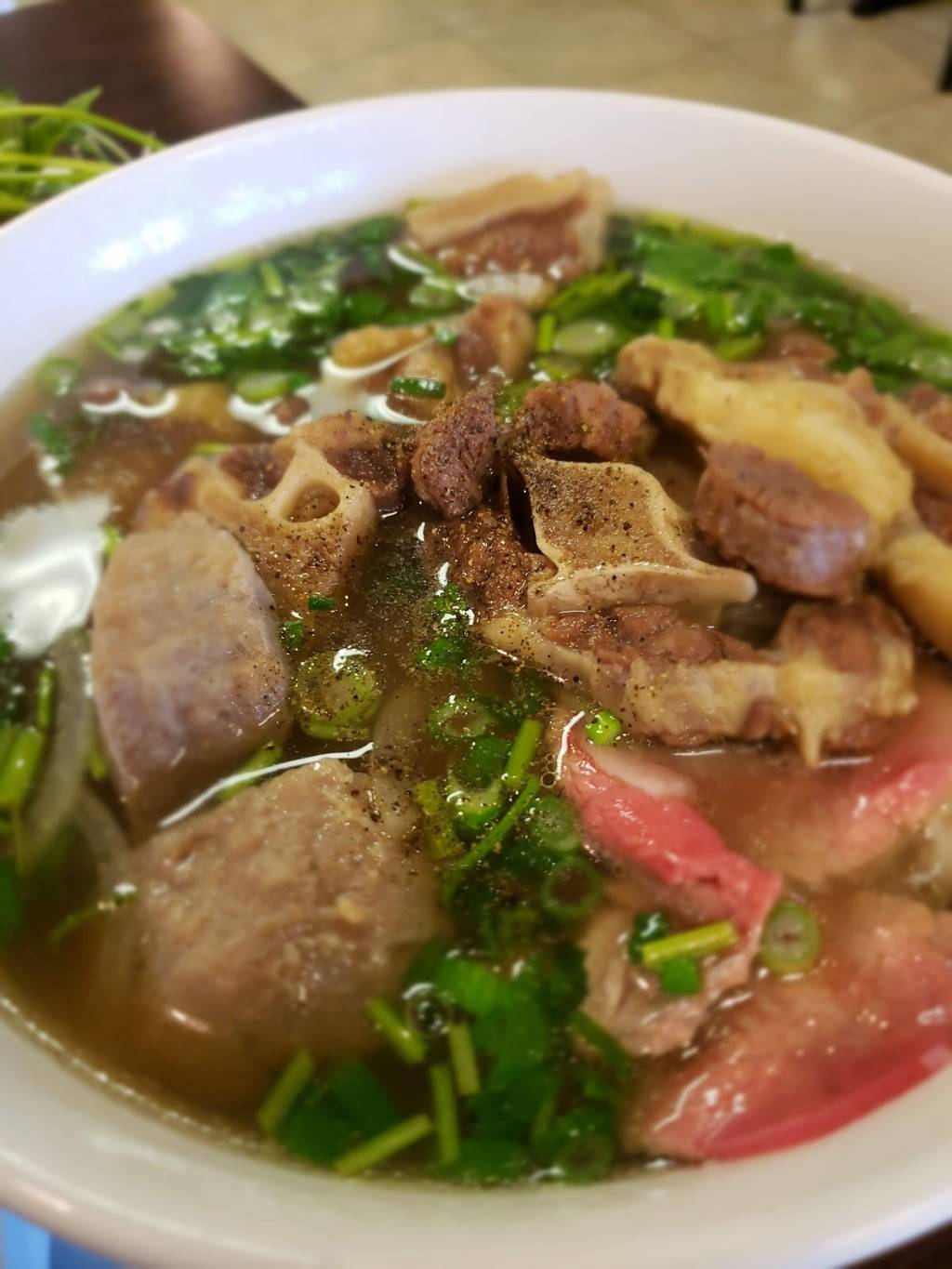 Saigon Noodle and Bistro | cafe | 710 S Goldenrod Rd, Orlando, FL 32822, USA | 4076581967 OR +1 407-658-1967