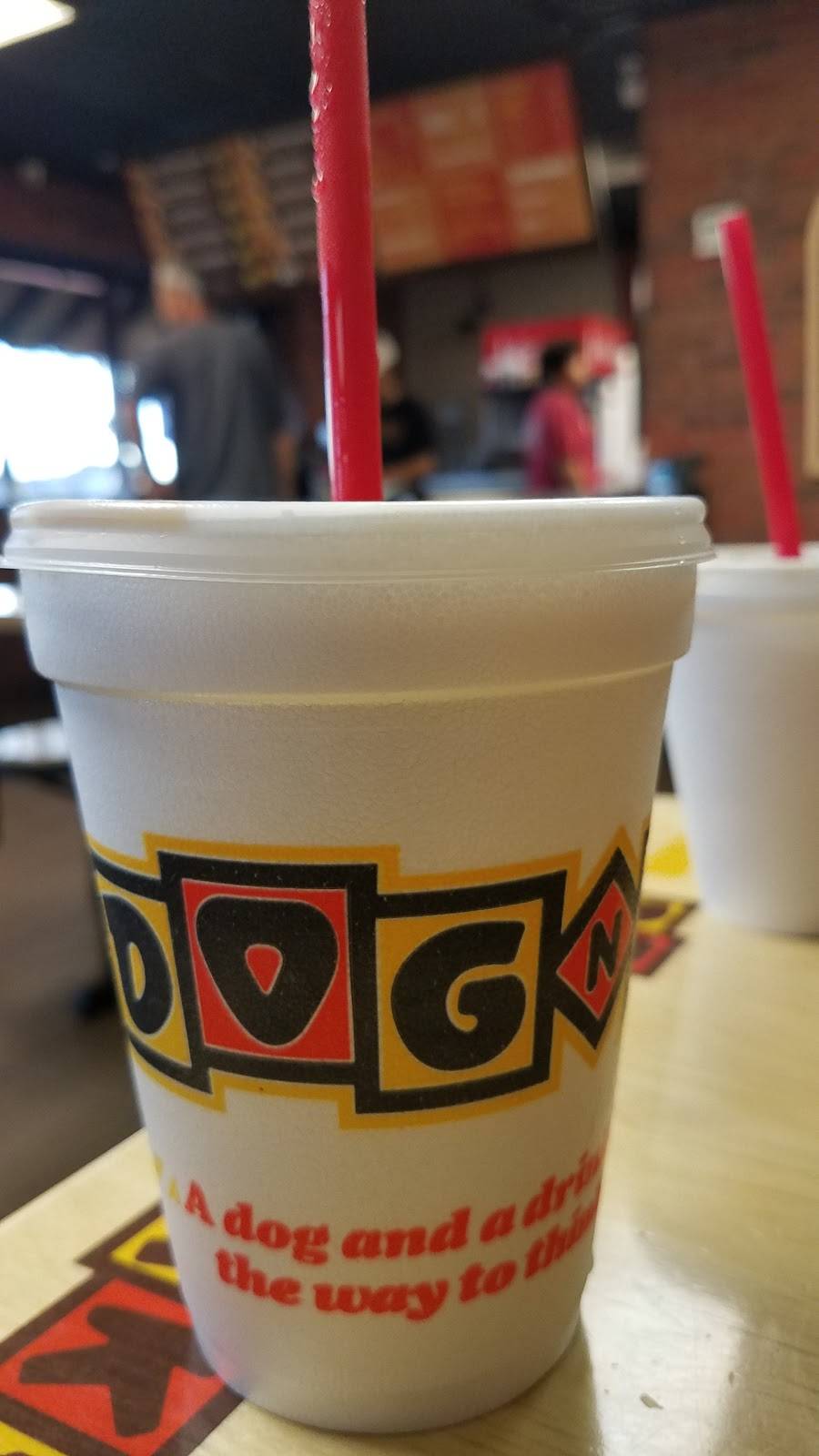 Dog-N-Shake | restaurant | 8800 W Maple St, Wichita, KS 67209, USA | 3167223971 OR +1 316-722-3971