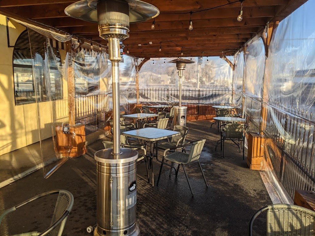 Wolffys Breakfast Burgers and Brew | restaurant | 12807 W 14th Ave, Airway Heights, WA 99001, USA | 5093689749 OR +1 509-368-9749