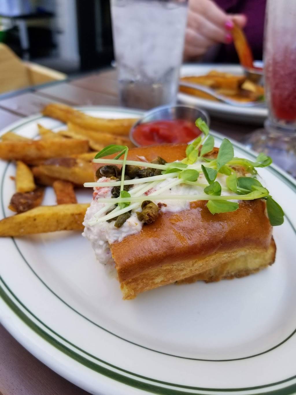 Barringers Restaurant | restaurant | 1 Spruce St, Fish Creek, WI 54212, USA | 9208685445 OR +1 920-868-5445