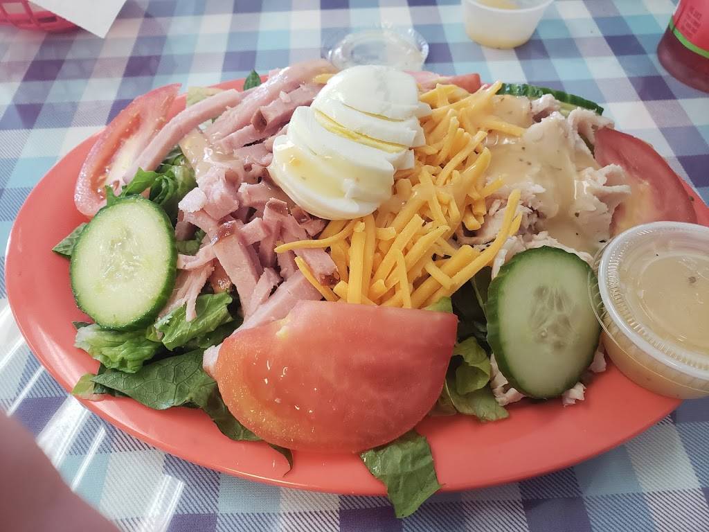 Tropic Chill Deli | restaurant | 75 9th St S, Naples, FL 34102, USA | 2392628339 OR +1 239-262-8339