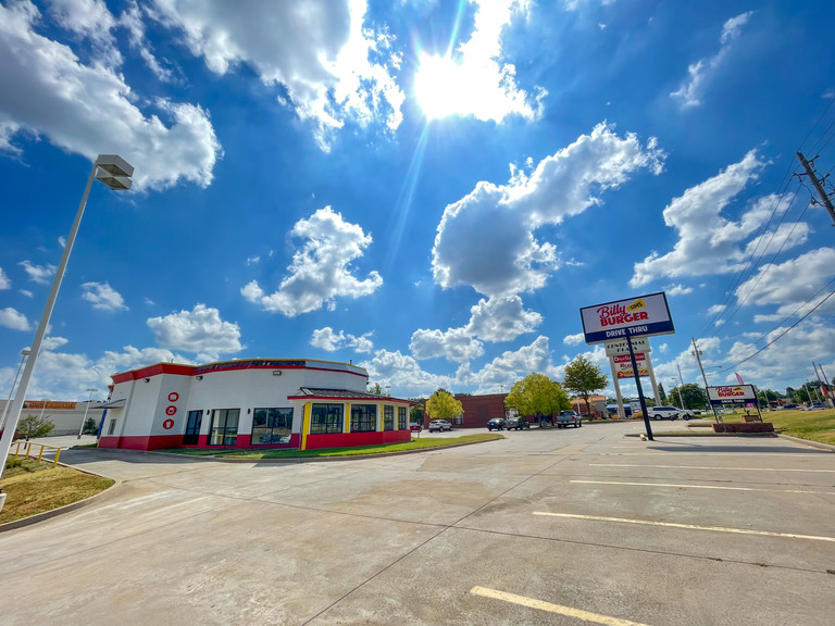 Billy Sims Burger | restaurant | 1941 S Yale Ave, Tulsa, OK 74112, USA | 9187104616 OR +1 918-710-4616