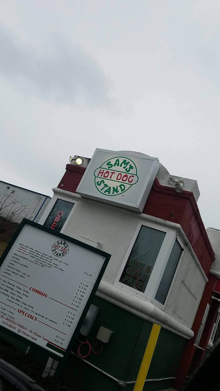 Sams Hot Dog Stand | restaurant | 1715 N Franklin St, Christiansburg, VA 24073, USA | 5403828099 OR +1 540-382-8099