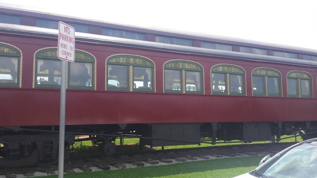 China One | restaurant | 419 E Wisconsin Ave, Oconomowoc, WI 53066, USA | 2625609999 OR +1 262-560-9999