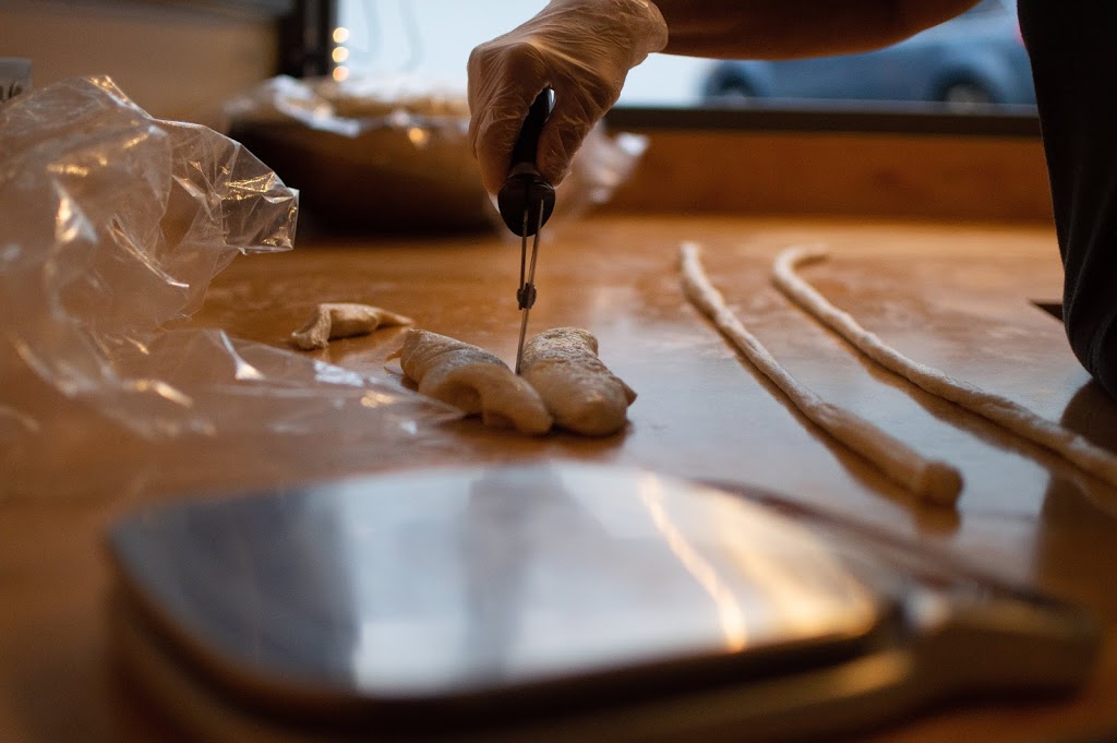 Petoskey Pretzel Co. | restaurant | 102 S Union St, Traverse City, MI 49684, USA | 2312522414 OR +1 231-252-2414