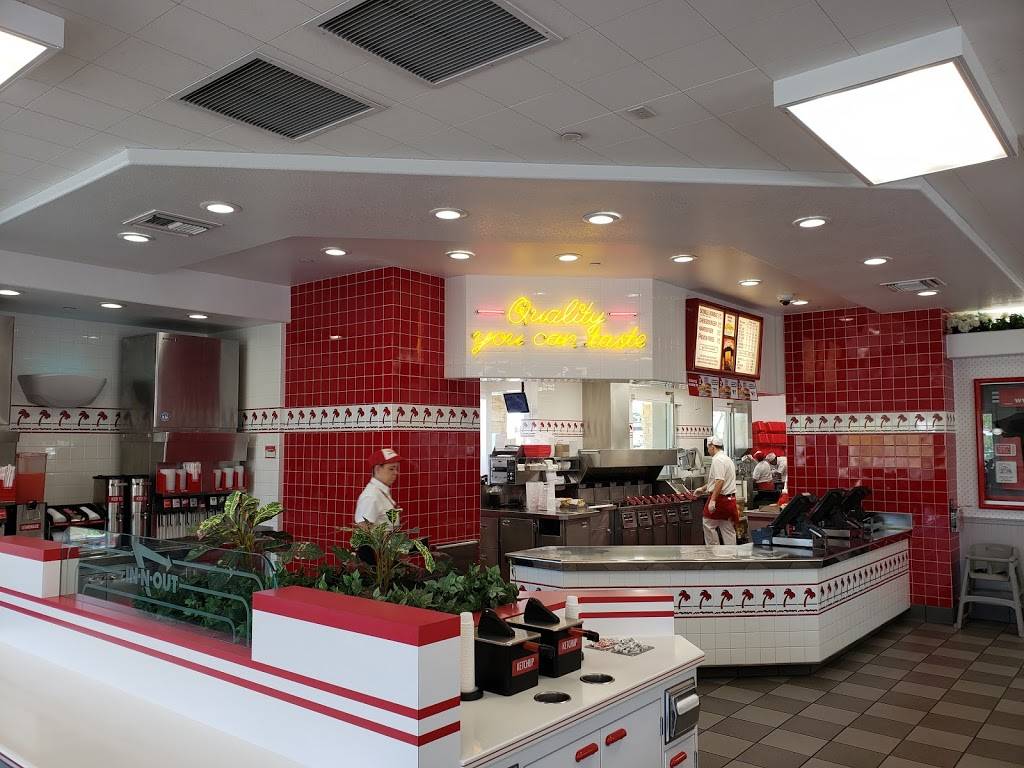 In-N-Out Burger | restaurant | 78611 CA-111, La Quinta, CA 92253, USA | 8007861000 OR +1 800-786-1000