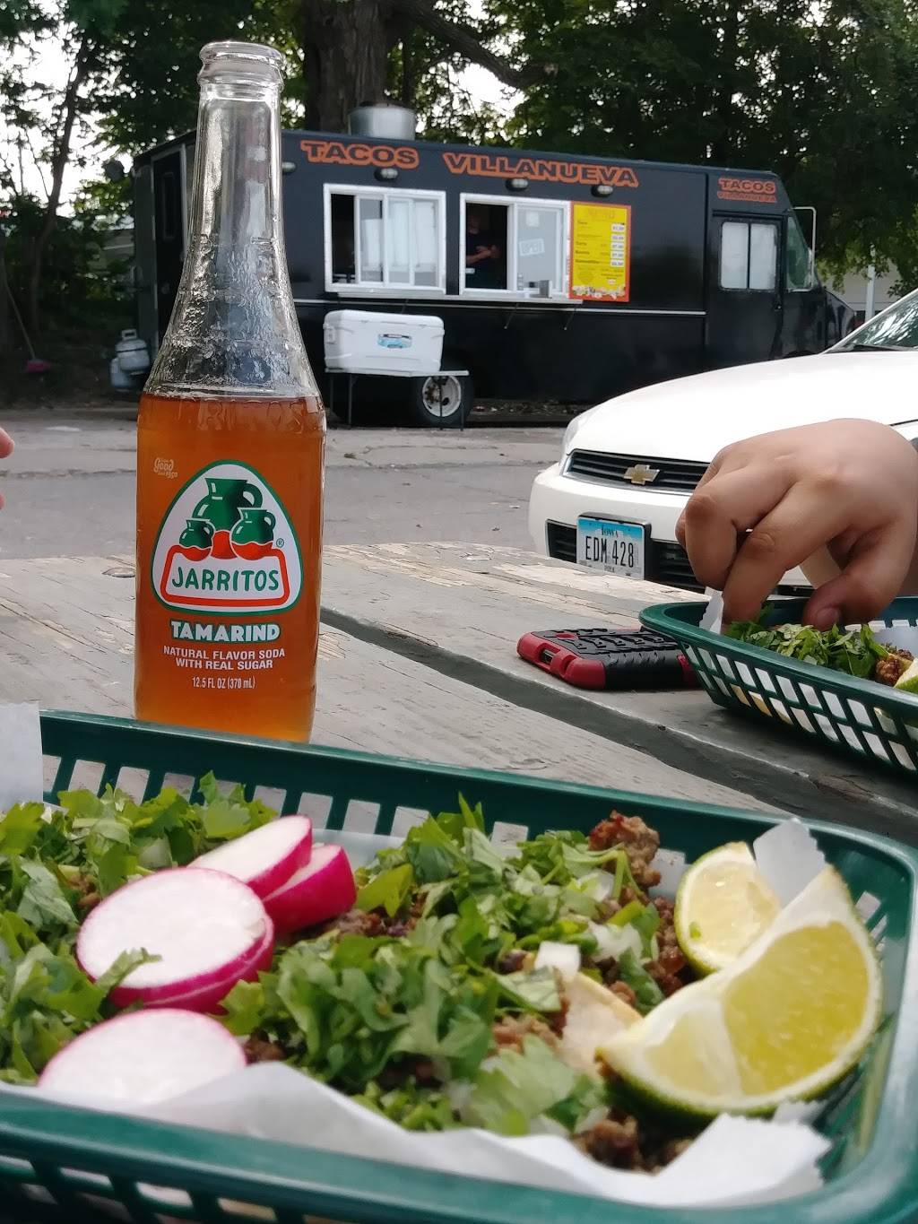 Tacos Villanueva | restaurant | 1601 E University Ave, Des Moines, IA 50316, USA | 5155288805 OR +1 515-528-8805