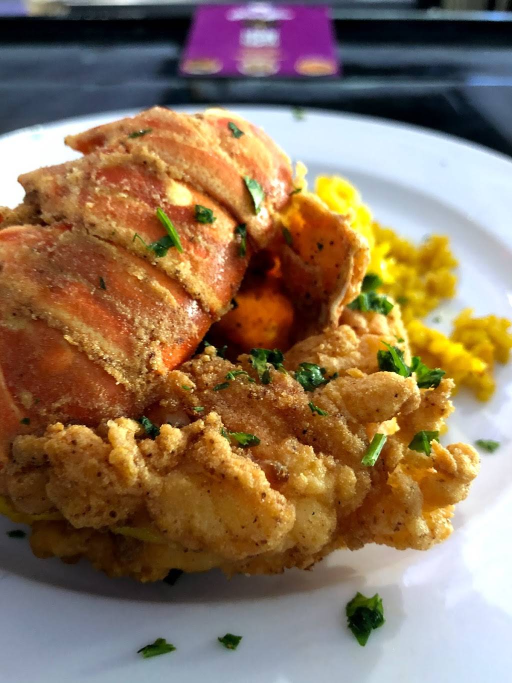 Hip Hop Crab - Seafood and Bar | restaurant | 4924 E Busch Blvd, Tampa, FL 33617, USA | 8132847500 OR +1 813-284-7500