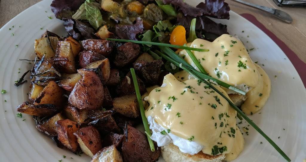 Creamy Spoon French Bistro | restaurant | 106 N Glendale Ave, Glendale, CA 91206, USA | 8186962775 OR +1 818-696-2775