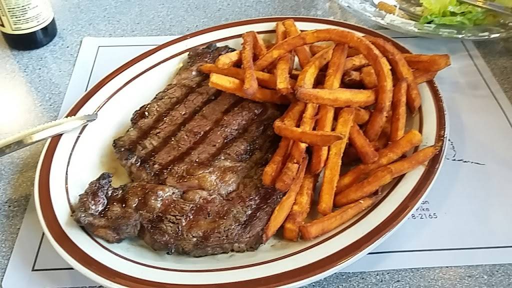 Charcoal Pit | meal takeaway | 2600 Concord Pike, Wilmington, DE 19803, USA | 3024782165 OR +1 302-478-2165