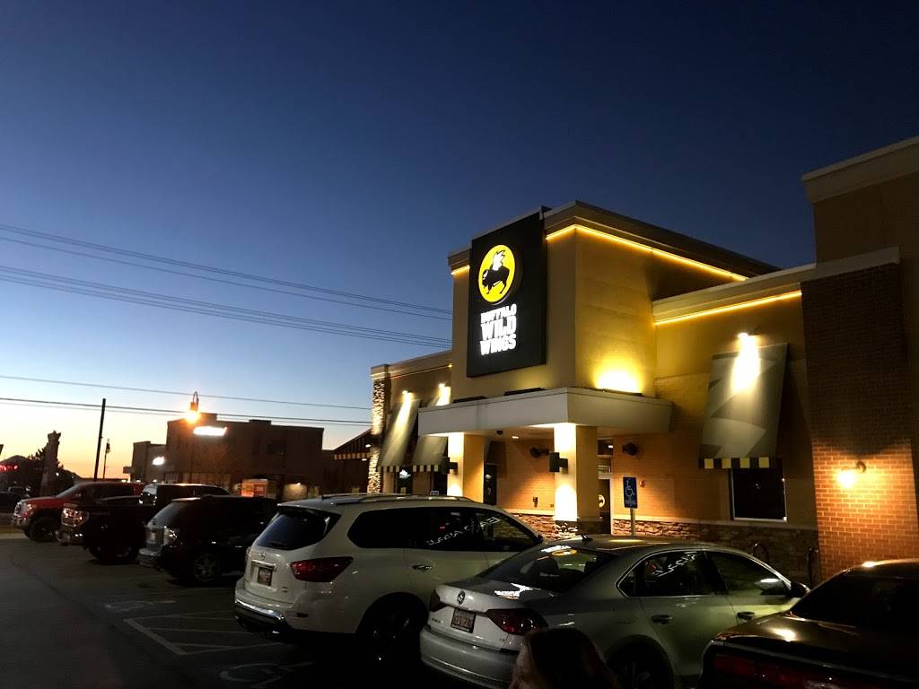 Buffalo Wild Wings | meal takeaway | 2927 S 5600 W, West Valley City, UT 84120, USA | 8019646700 OR +1 801-964-6700