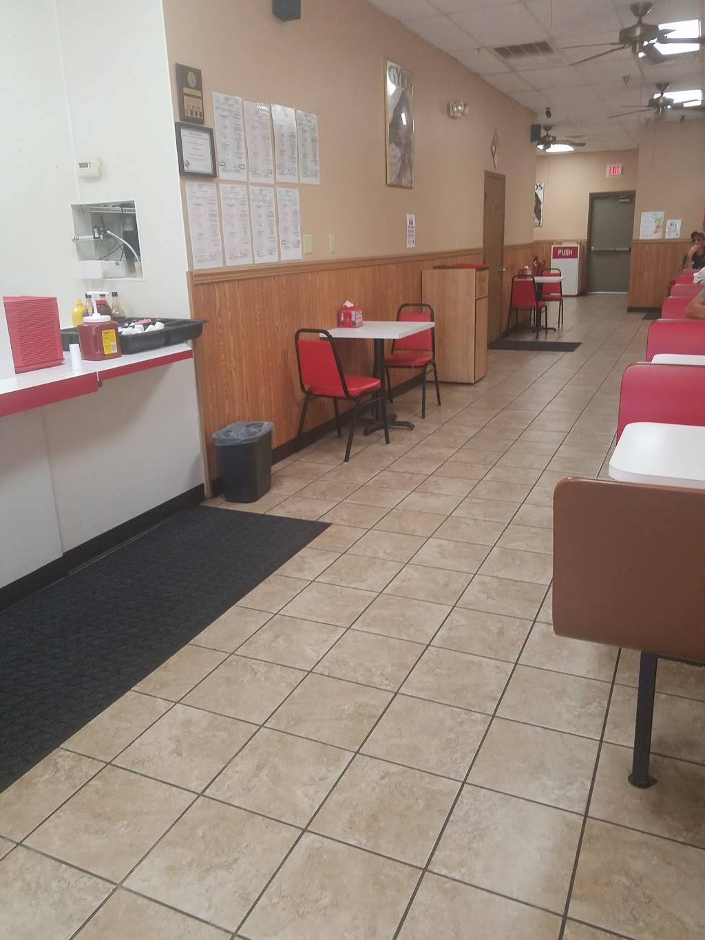 Steak & Fries | restaurant | 1218, 1200 W Main St # 26, Peoria, IL 61606, USA | 3096762828 OR +1 309-676-2828