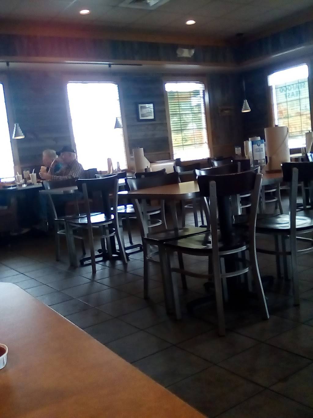 Captain Ds | restaurant | 110 Kefauver Ln, Madisonville, TN 37354, USA | 4234209455 OR +1 423-420-9455