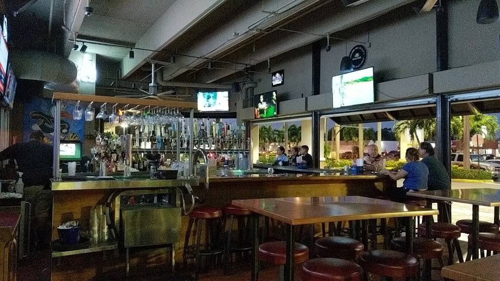 Carolina Ale House | restaurant | 6810 SW 40th St, Miami, FL 33155, USA | 3056663757 OR +1 305-666-3757