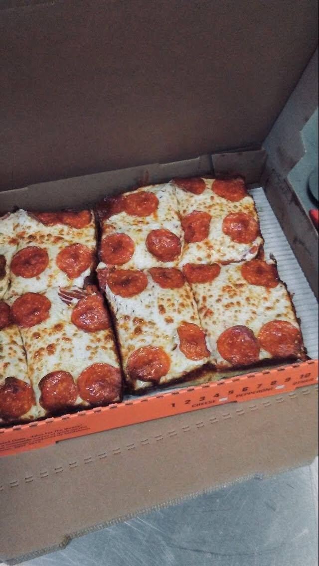 Little Caesars Pizza | meal takeaway | 1126 W Pearce Blvd, Wentzville, MO 63385, USA | 6368870899 OR +1 636-887-0899