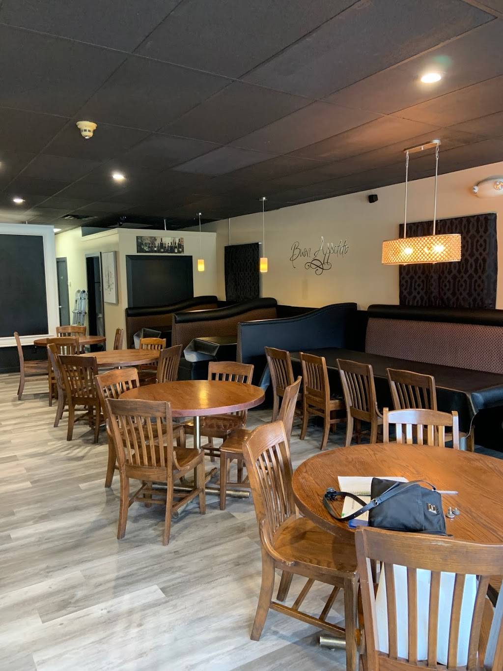 Garlic Pit Pasta House | restaurant | 696 Ridge Rd, Webster, NY 14580, USA | 5856716360 OR +1 585-671-6360