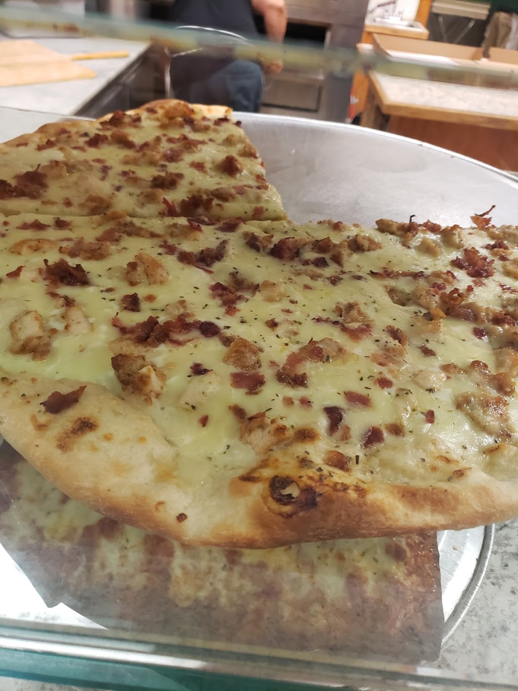 Gotta Luv It Pizzeria & Sandwich Shop | restaurant | 187 Kingston Ave, Wurtsboro, NY 12790, USA | 8458884222 OR +1 845-888-4222