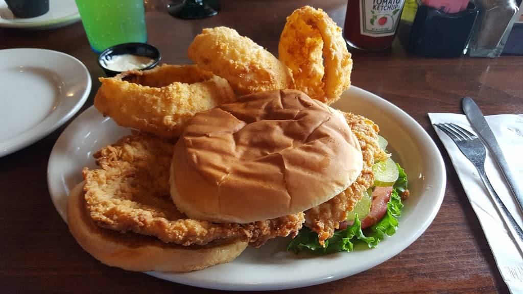 Muldoons | restaurant | 111 W Main St # 100, Carmel, IN 46032, USA | 3175711116 OR +1 317-571-1116