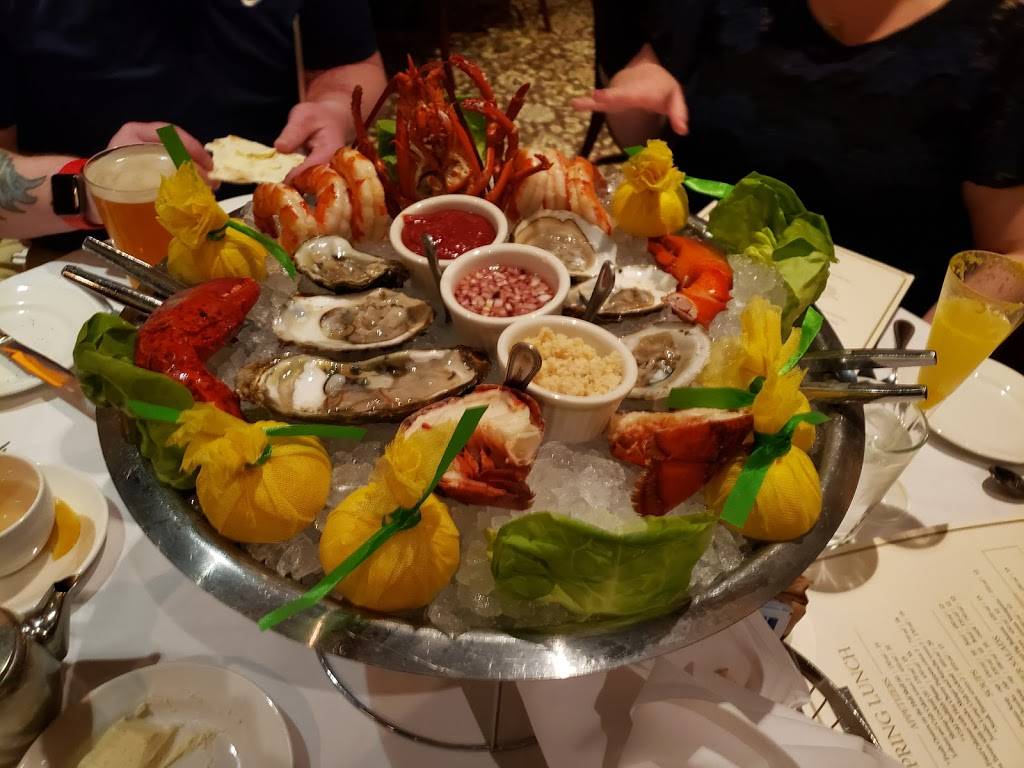 The Capital Grille | restaurant | 2800 W Big Beaver Rd, Troy, MI 48084, USA | 2486495300 OR +1 248-649-5300