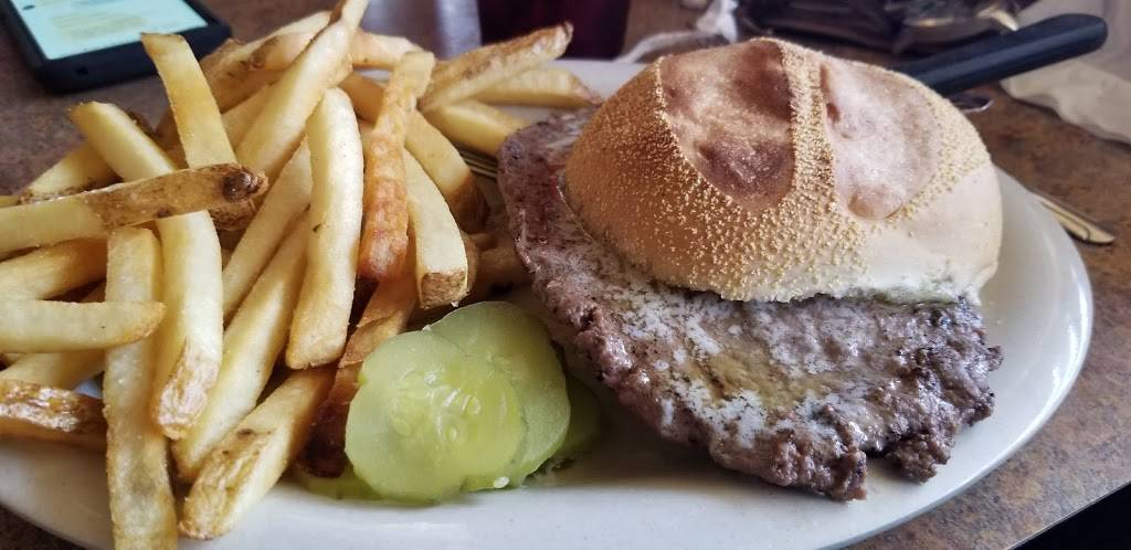 Cinders Charcoal Grill | restaurant | 221 S Kensington Dr, Appleton, WI 54915, USA | 9207395969 OR +1 920-739-5969