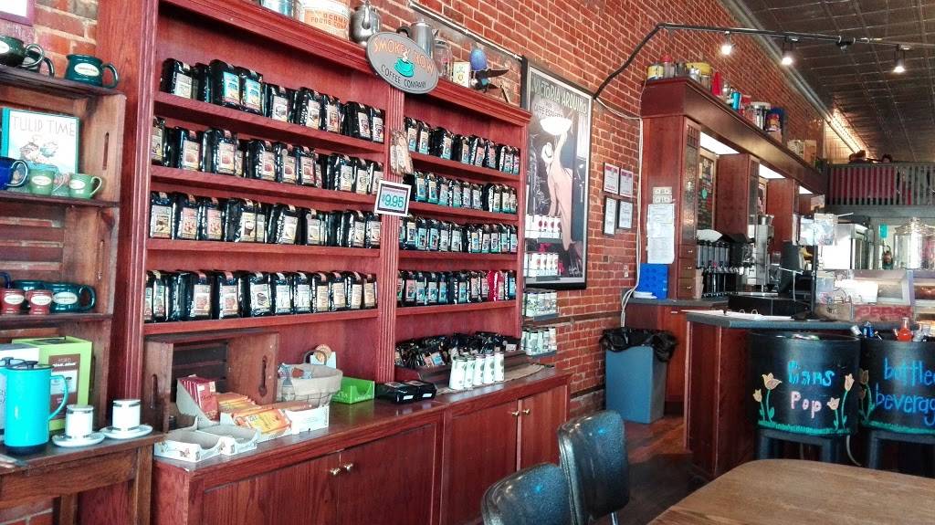 Smokey Row Coffee | cafe | 639 Franklin St, Pella, IA 50219, USA | 6416210008 OR +1 641-621-0008