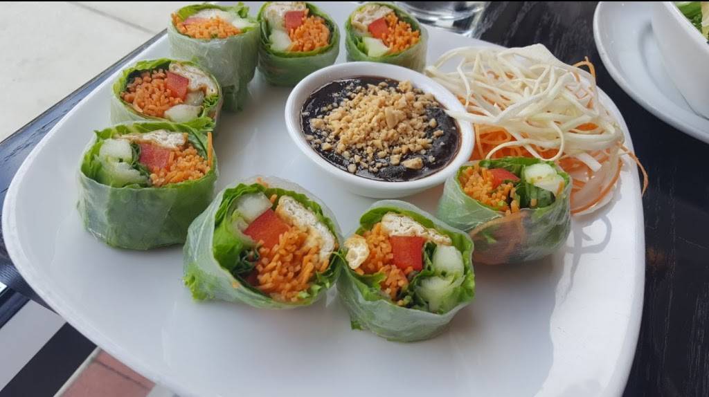 Sala Thai | restaurant | 2300 Washington Pl NE, Washington, DC 20018, USA | 2026356999 OR +1 202-635-6999