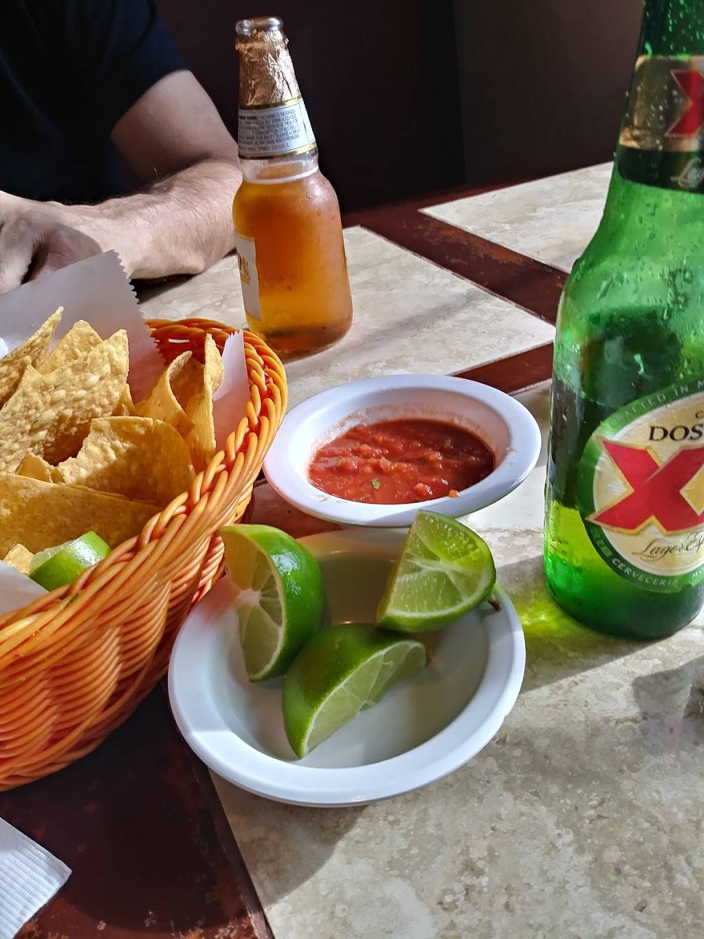 Jimador Restaurant & Bar | restaurant | 1106 Vance Jackson Rd, San Antonio, TX 78201, USA | 2107323315 OR +1 210-732-3315