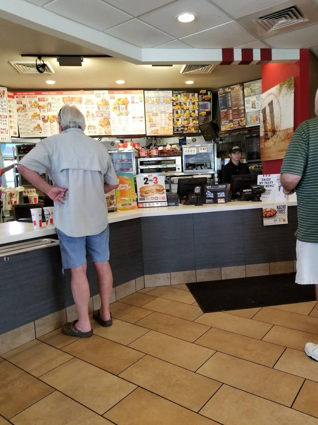 KFC | restaurant | 1969 W, FL-48, Bushnell, FL 33513, USA | 3525680078 OR +1 352-568-0078