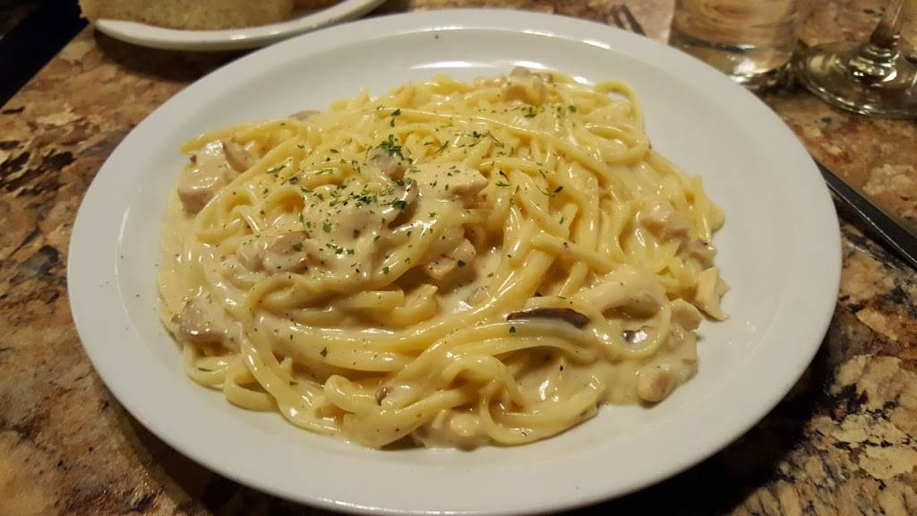 Geppettos Italian Restaurant | restaurant | 616 Lancaster Dr NE, Salem, OR 97301, USA | 5033781271 OR +1 503-378-1271