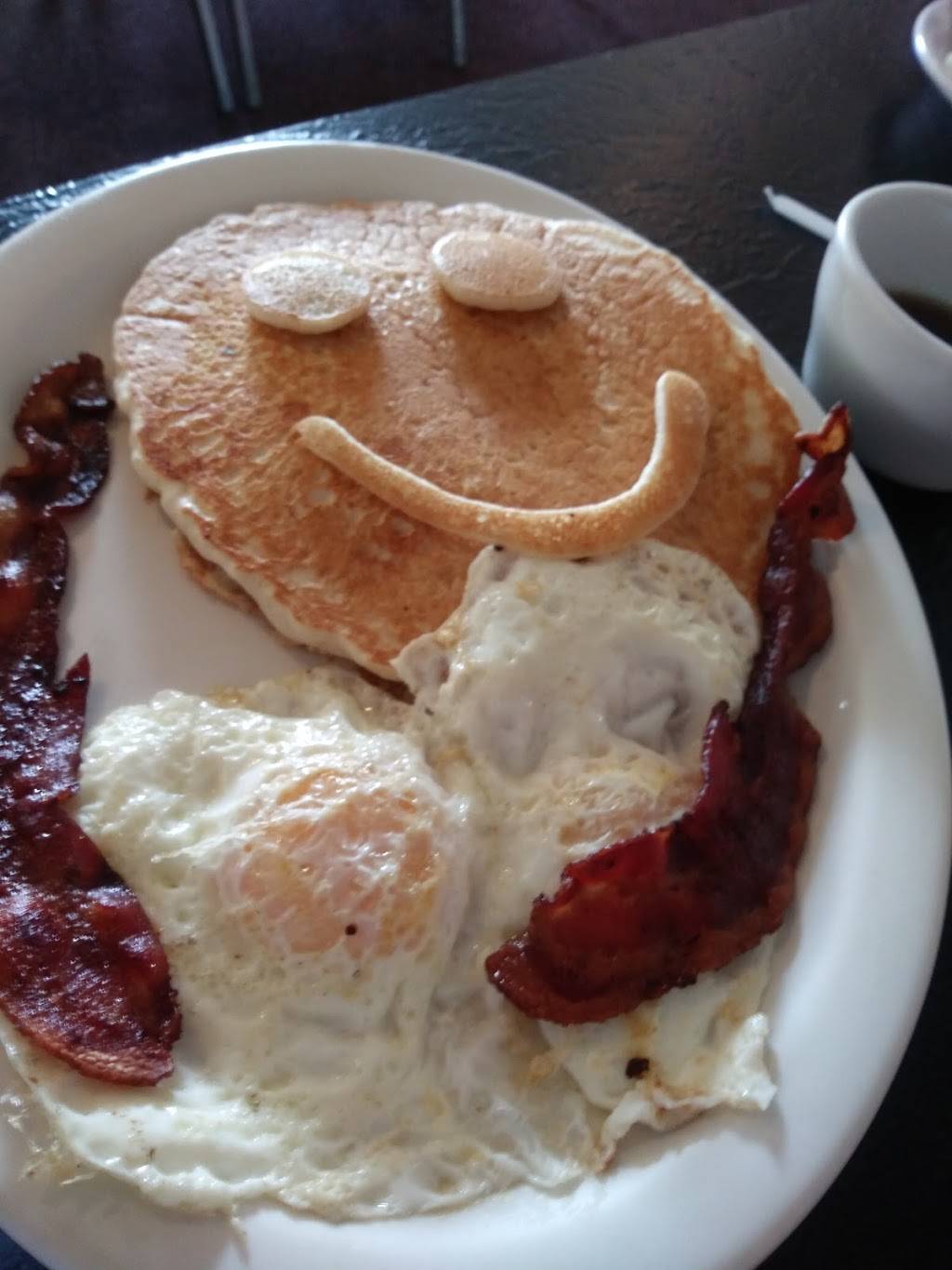 Rookies | restaurant | 1323 Monroe St, Strasburg, CO 80136, USA | 3036229750 OR +1 303-622-9750