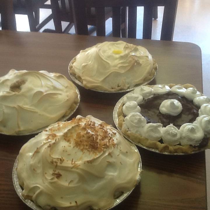 Express Cafe & Convenience | bakery | 308 E Market St, Clearfield, PA 16830, USA | 8147687824 OR +1 814-768-7824