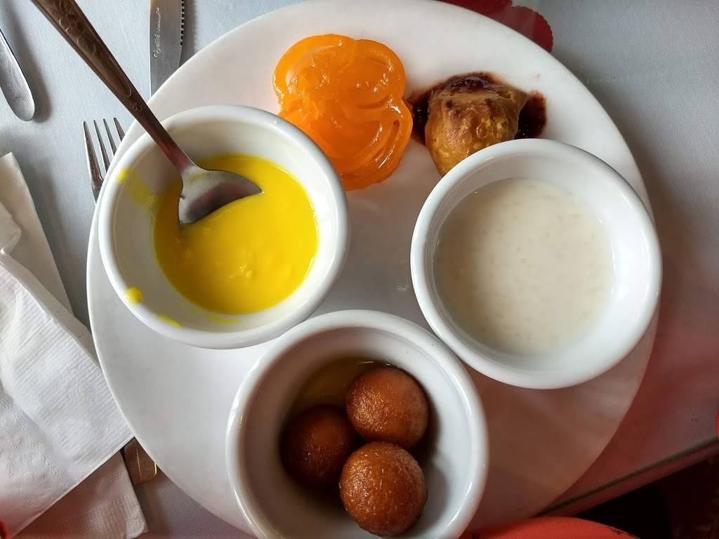 Punjabi Dhabha | restaurant | 2525 W Devon Ave, Chicago, IL 60659, USA | 7732622080 OR +1 773-262-2080