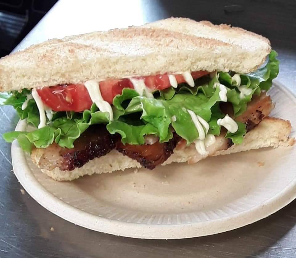 Farm 2 Fork BBQ Bistro | restaurant | 2820 S Washington St, Kokomo, IN 46902, USA | 7654508279 OR +1 765-450-8279