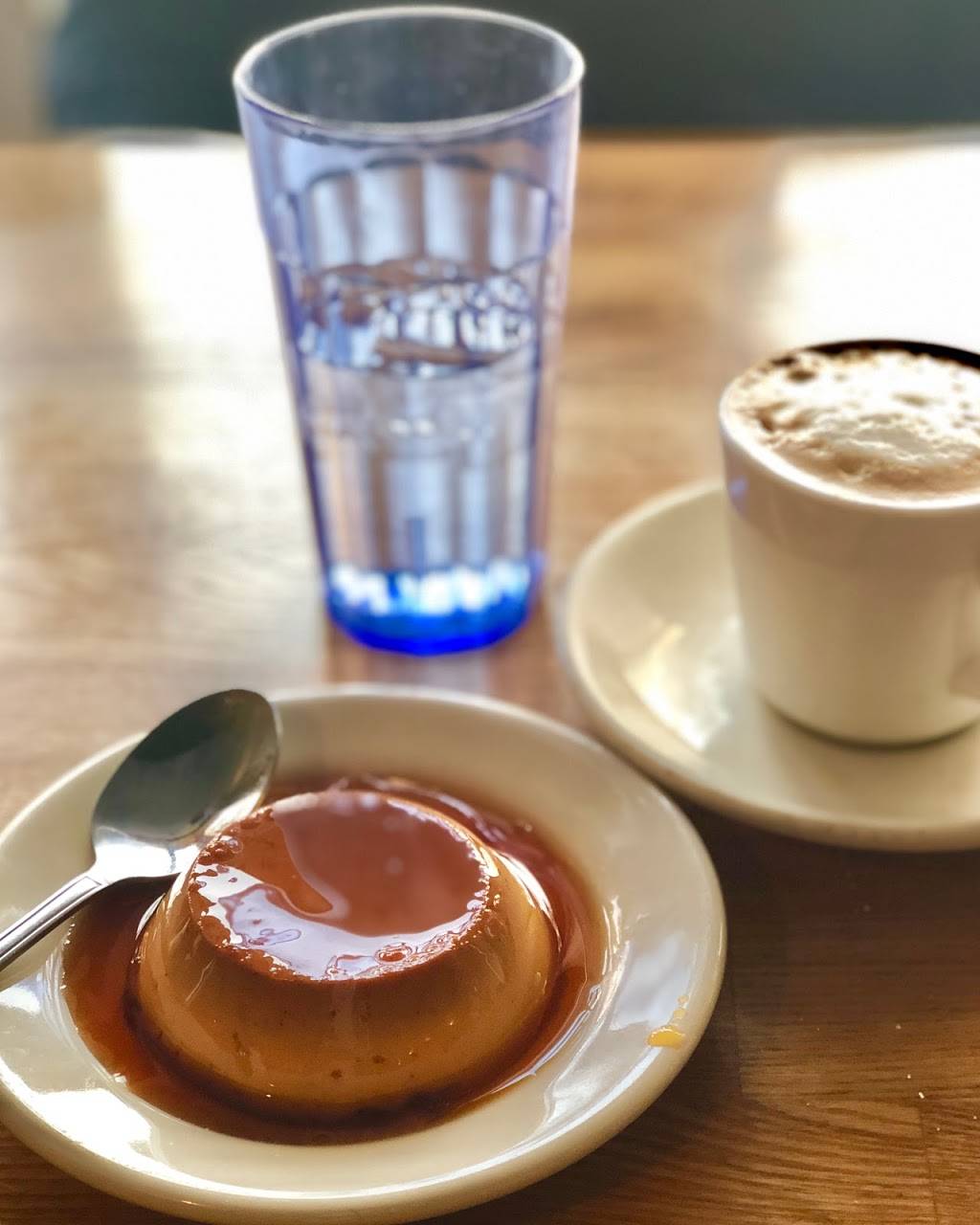 Versailles Restaurant | restaurant | 17410 Ventura Blvd, Encino, CA 91316, USA | 8189060756 OR +1 818-906-0756