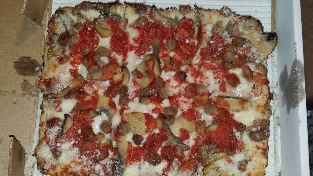 Sams Sorrento Pizza | restaurant | 52988 Van Dyke Ave, Shelby Charter Twp, MI 48316, USA | 5867266500 OR +1 586-726-6500