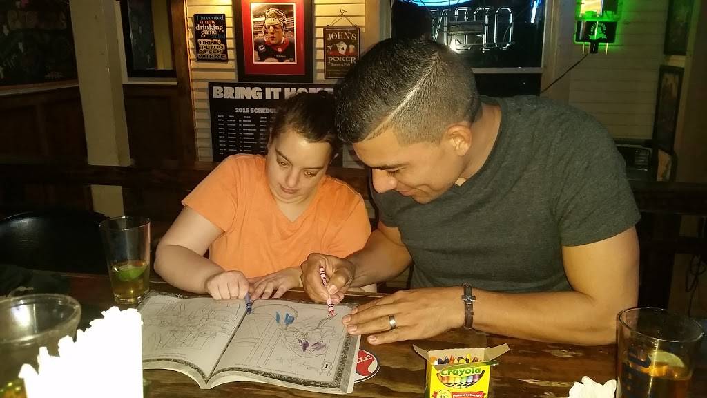 Georges Bar & Grill | restaurant | 2031 Plantation Dr, Conroe, TX 77301, USA | 9367888222 OR +1 936-788-8222