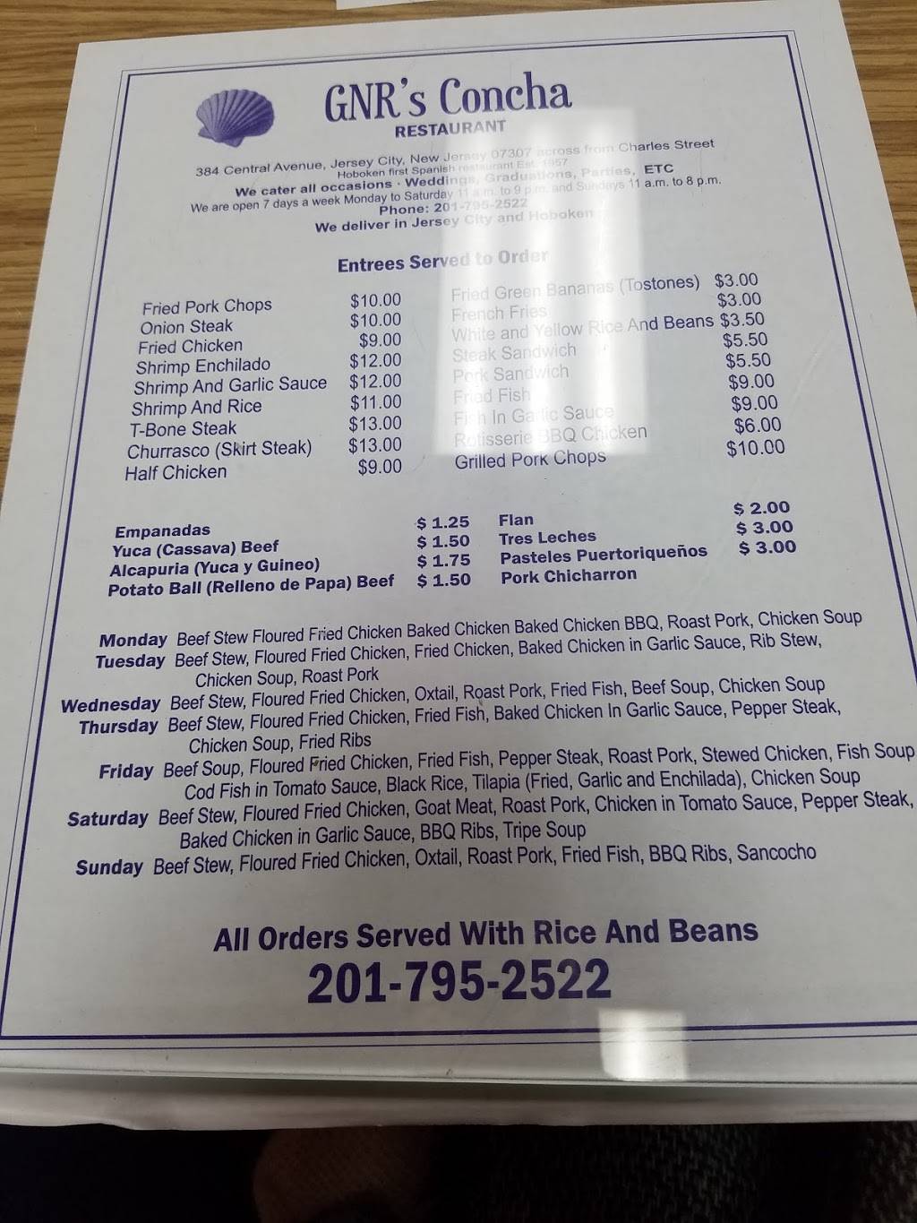 La Concha | restaurant | 384 Central Ave, Jersey City, NJ 07307, USA | 2017952522 OR +1 201-795-2522