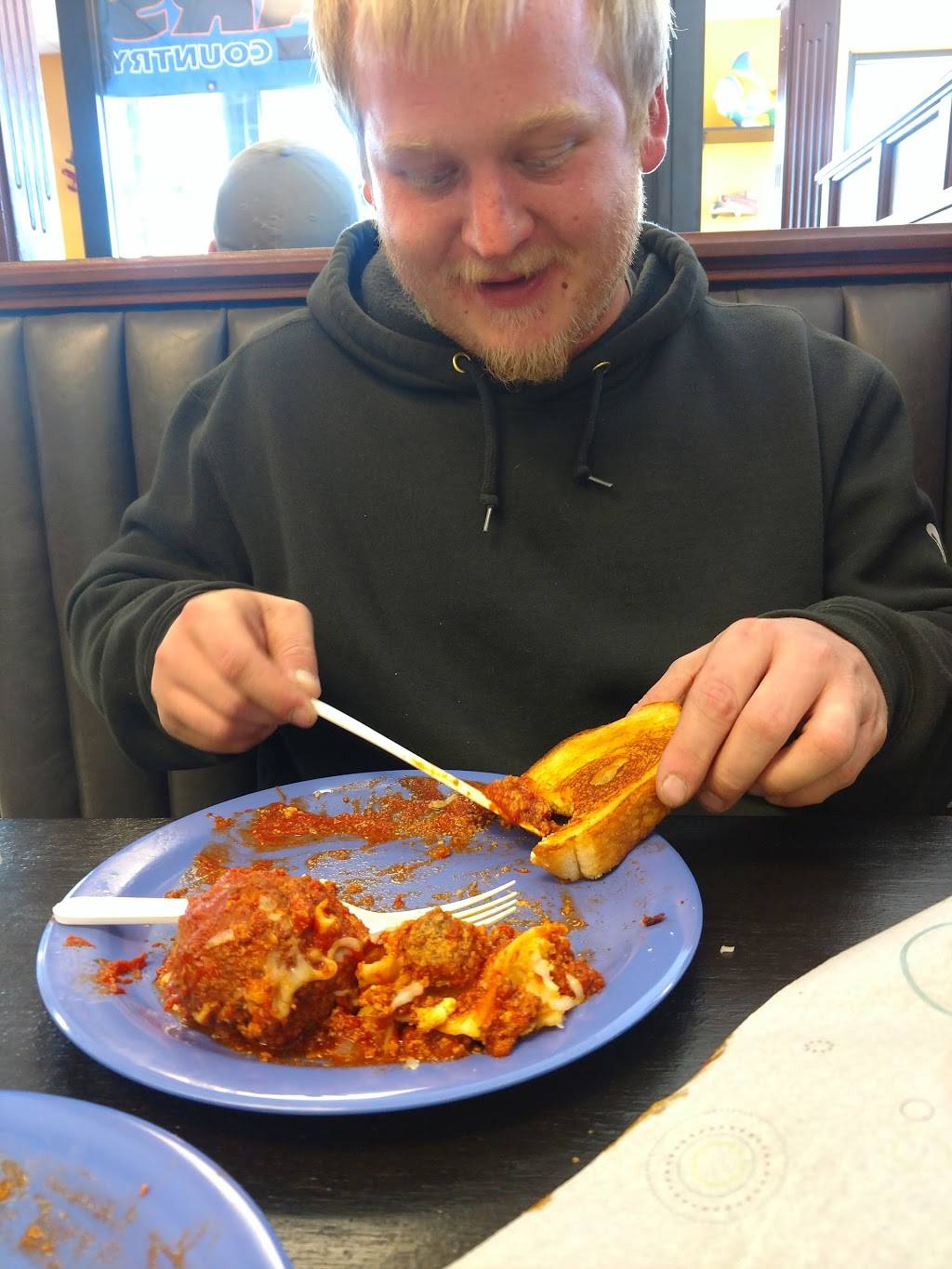 Sweet Lous Thats Who | restaurant | 2913 US-421, Westville, IN 46391, USA | 2197851313 OR +1 219-785-1313