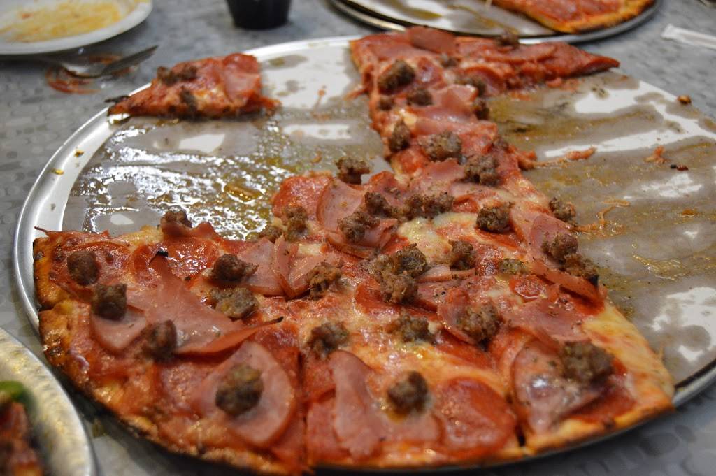 Melting Pot Pizza | restaurant | 138 W 14th St, Front Royal, VA 22630, USA | 5406366146 OR +1 540-636-6146